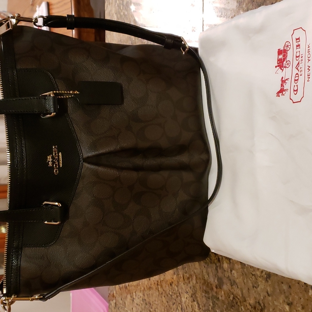 💜Coach signature pleated tote